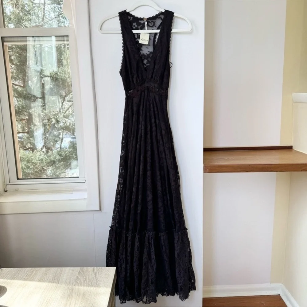 NWT Free People One More Night Lace Sleeveless Maxi Dress Black Size 2